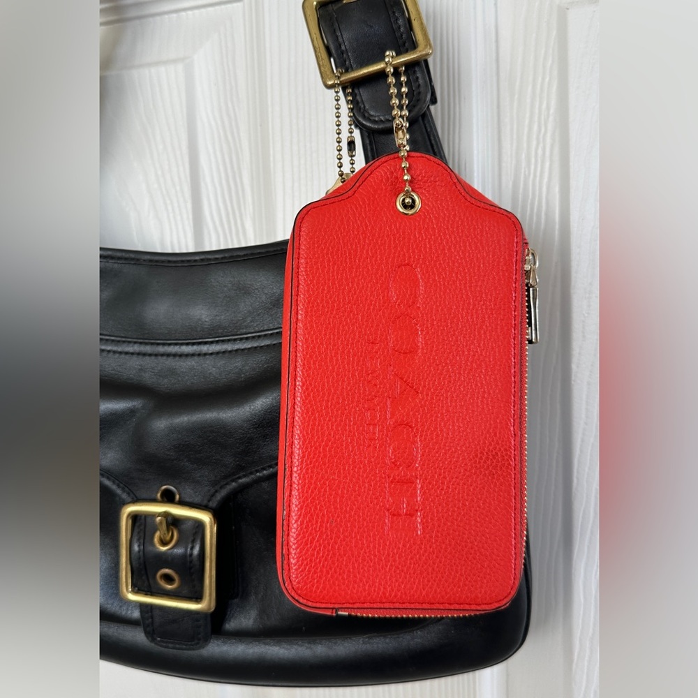 Coach Hangtag Multifunction Wallet Bag Charm Pebbled Leather Gold Tone Hardware